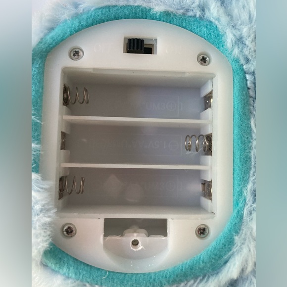 Spin Master Peek-a-Boo Puppy Plush Blue 10" Talking Animated Toy. Works Video - Picture 11 of 14